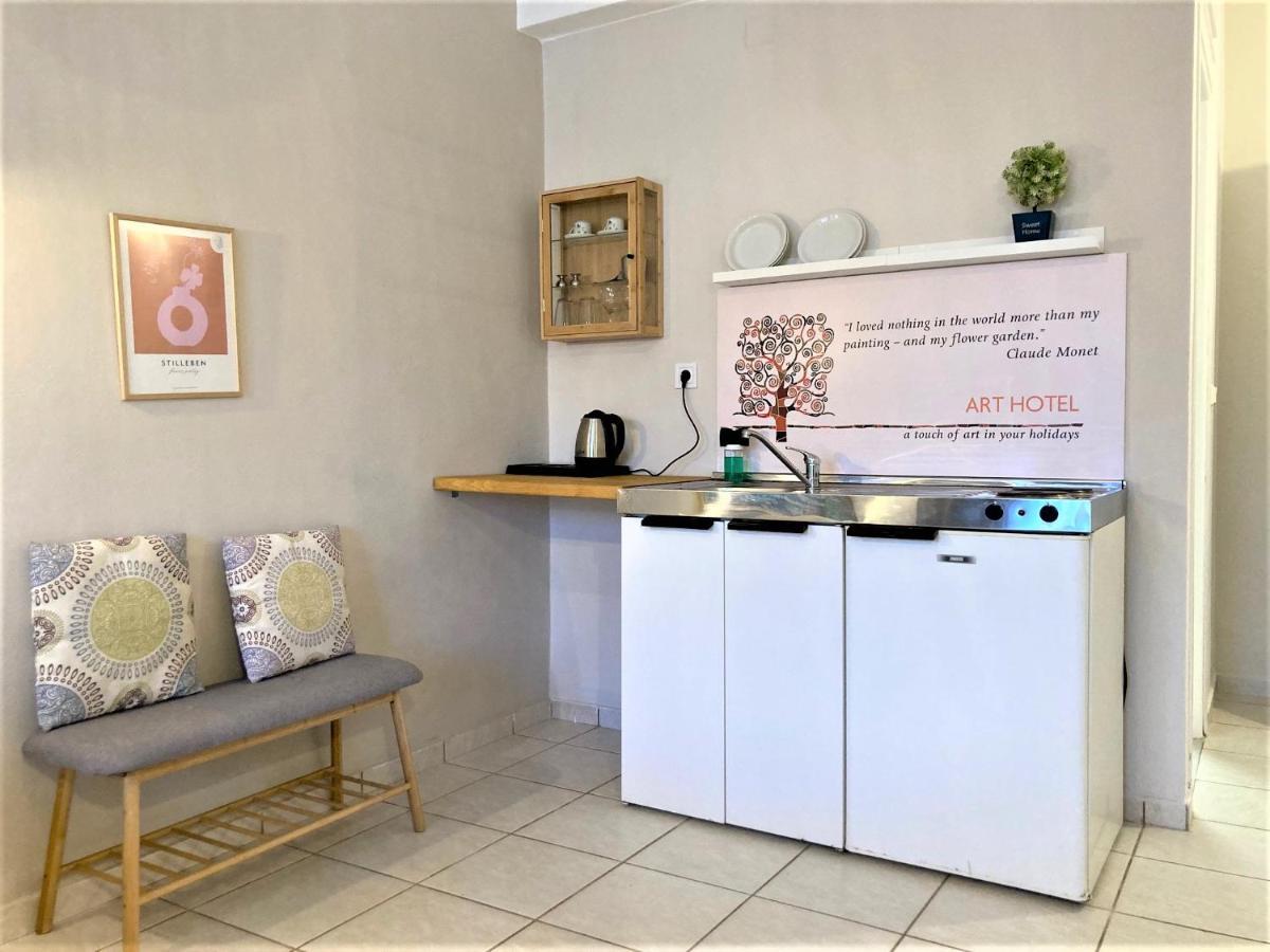 Tree Of Life Art Hotel Agia Marina  Bagian luar foto