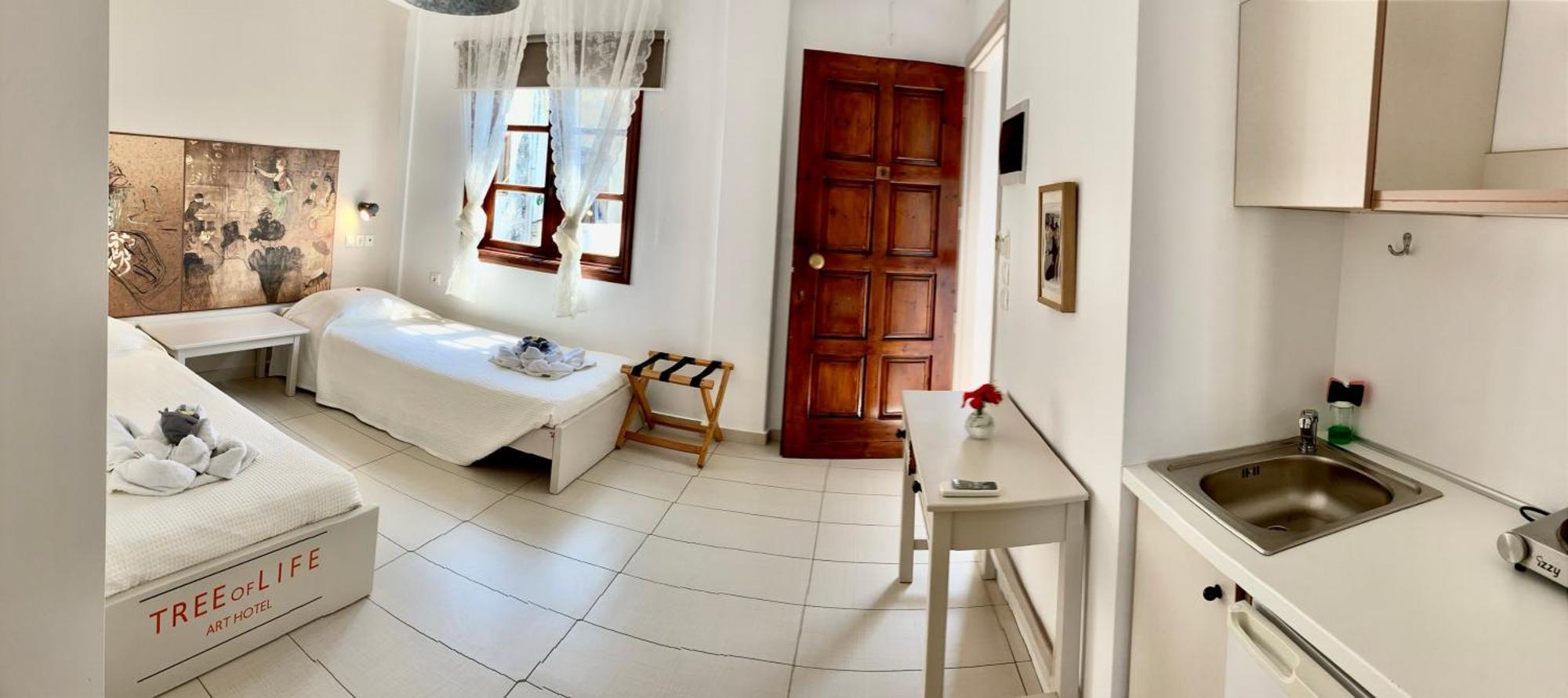 Tree Of Life Art Hotel Agia Marina  Ruang foto